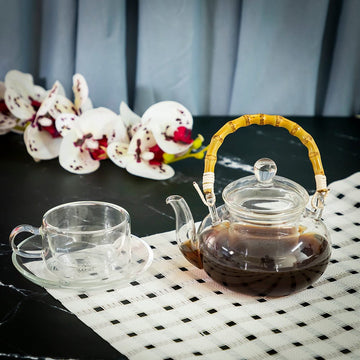 Oriental Glass Tea Pot with Bamboo Handle (600 ml)